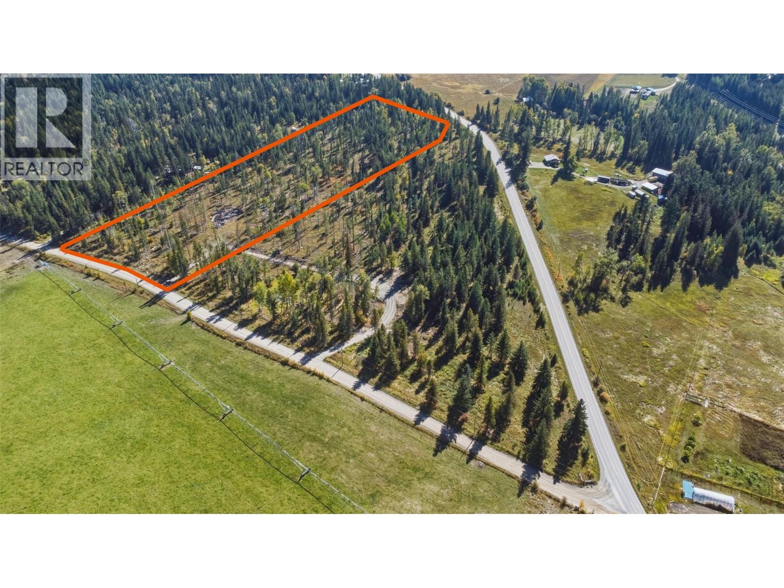 38 Campbell Road, Cherryville, British Columbia