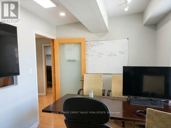 202a - 41 Queen Street E, Brampton, Ontario  L6V 1A3 - Photo 5 - W13869066