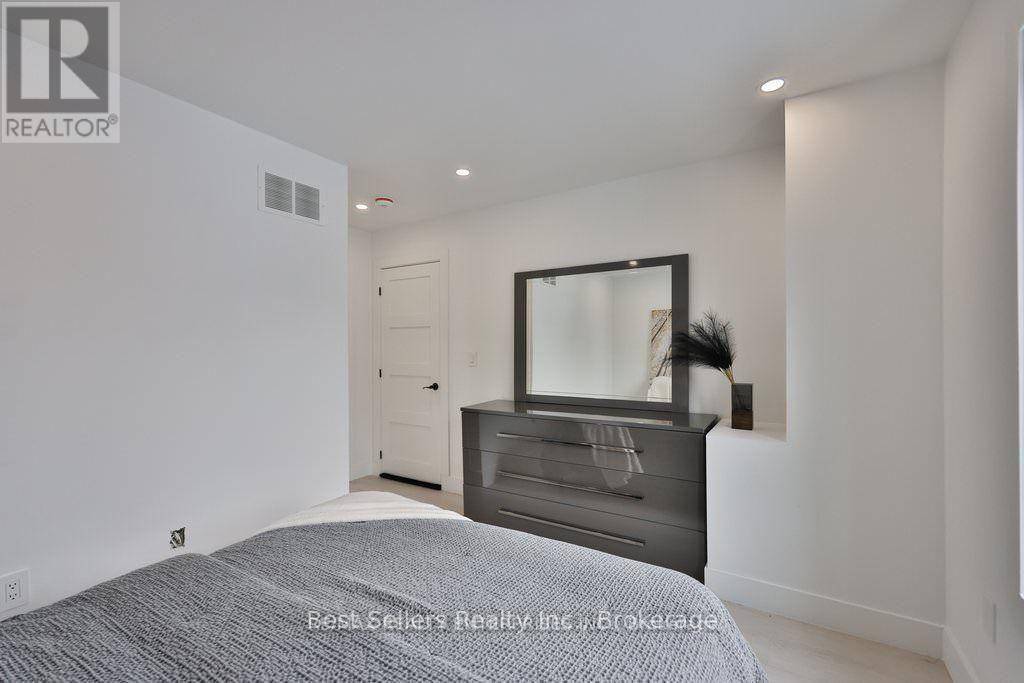 2a - 172 Royal York Road, Toronto, Ontario  M8V 2V4 - Photo 5 - W13869132