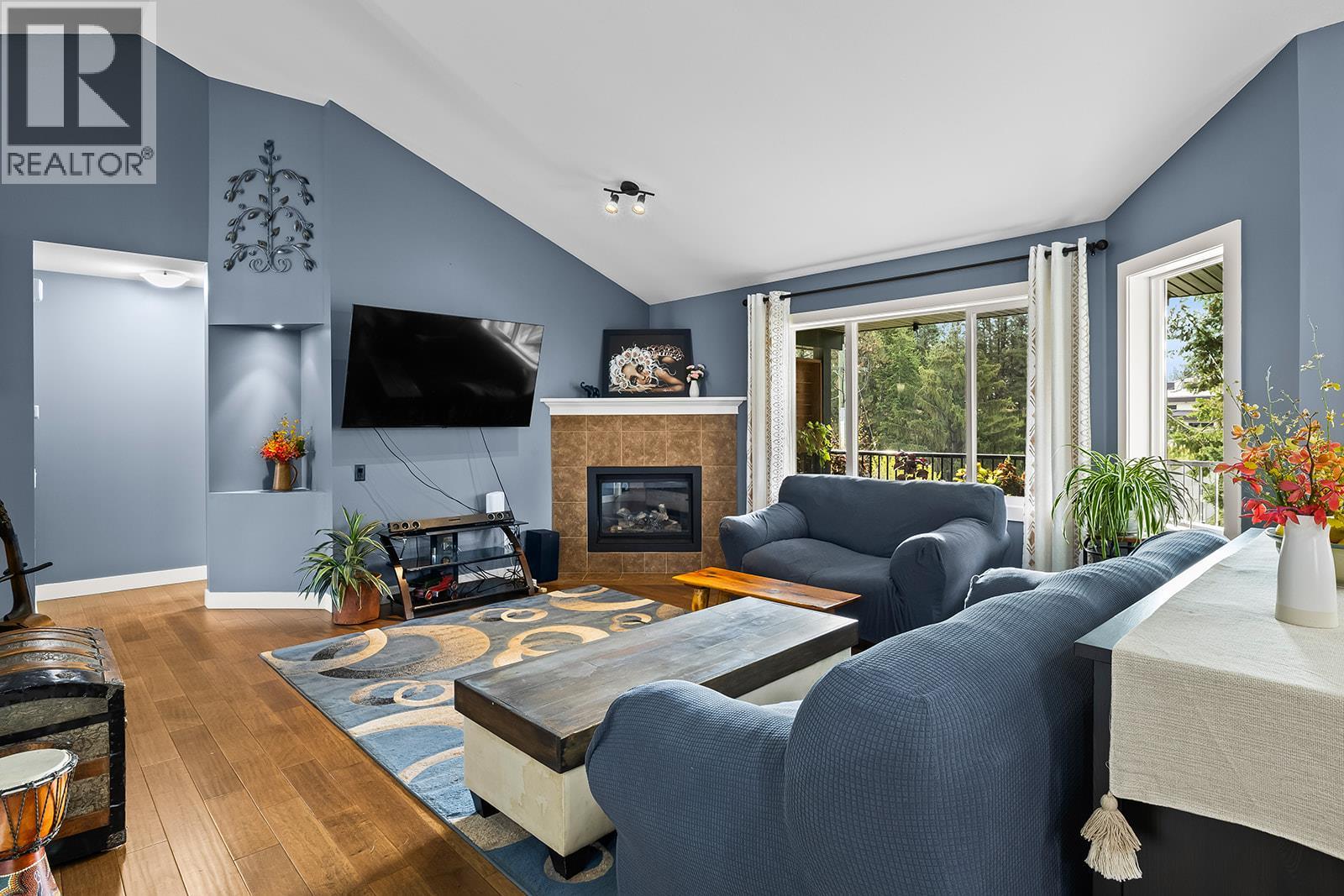 2095 Bernau Court, Lake Country, British Columbia  V4V 2M7 - Photo 3 - 10402889