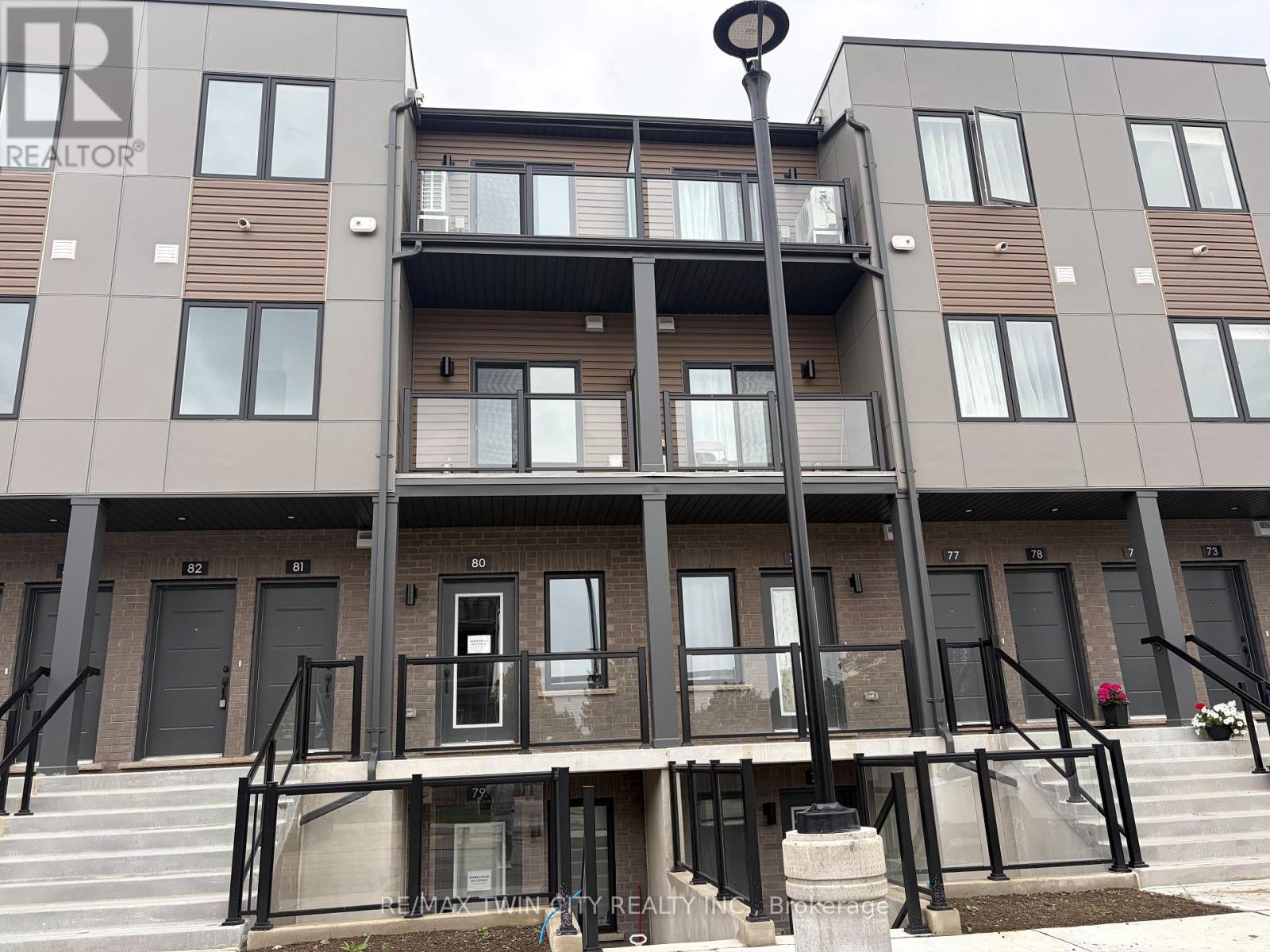 80 - 42 Lowes Road W, Guelph, Ontario  N1G 0K8 - Photo 1 - X13869052