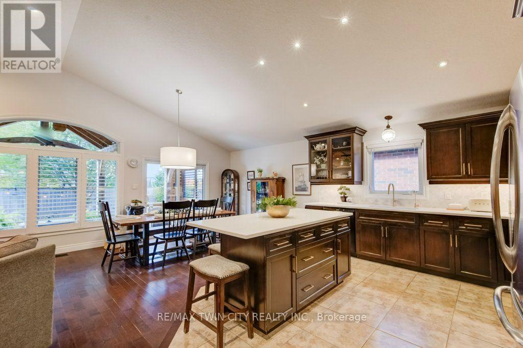 27 Coral Gables Crescent, Woolwich, Ontario  N3B 3P4 - Photo 14 - X13869076
