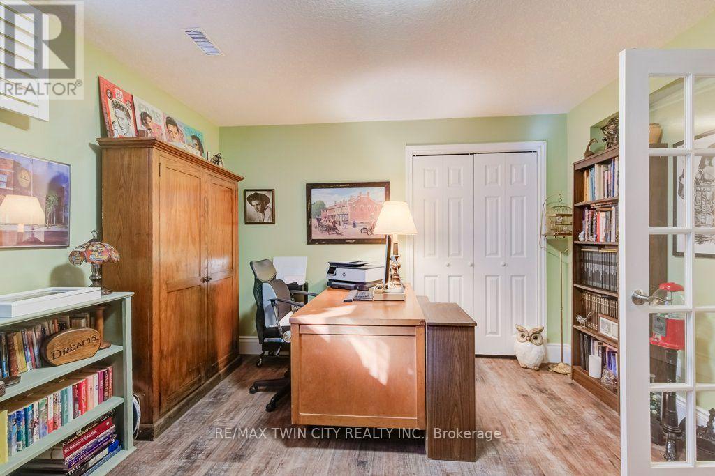 27 Coral Gables Crescent, Woolwich, Ontario  N3B 3P4 - Photo 33 - X13869076