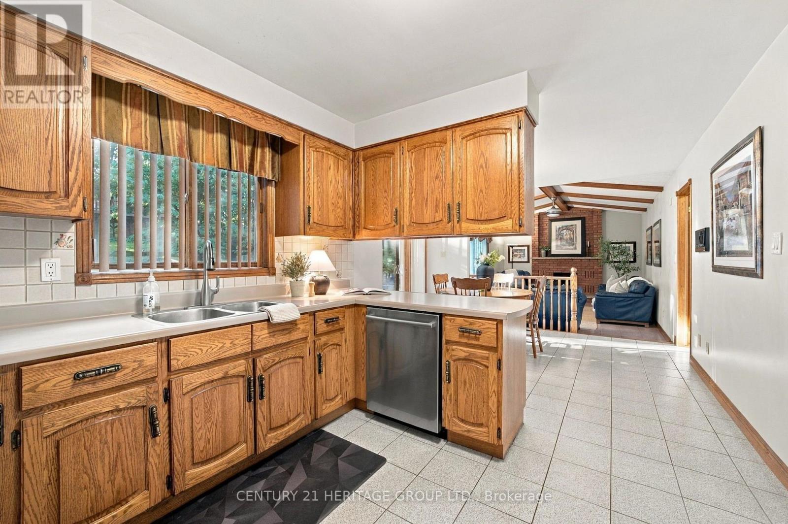 144 Lovers Lane, Hamilton, Ontario  L9G 1G8 - Photo 14 - X13869114