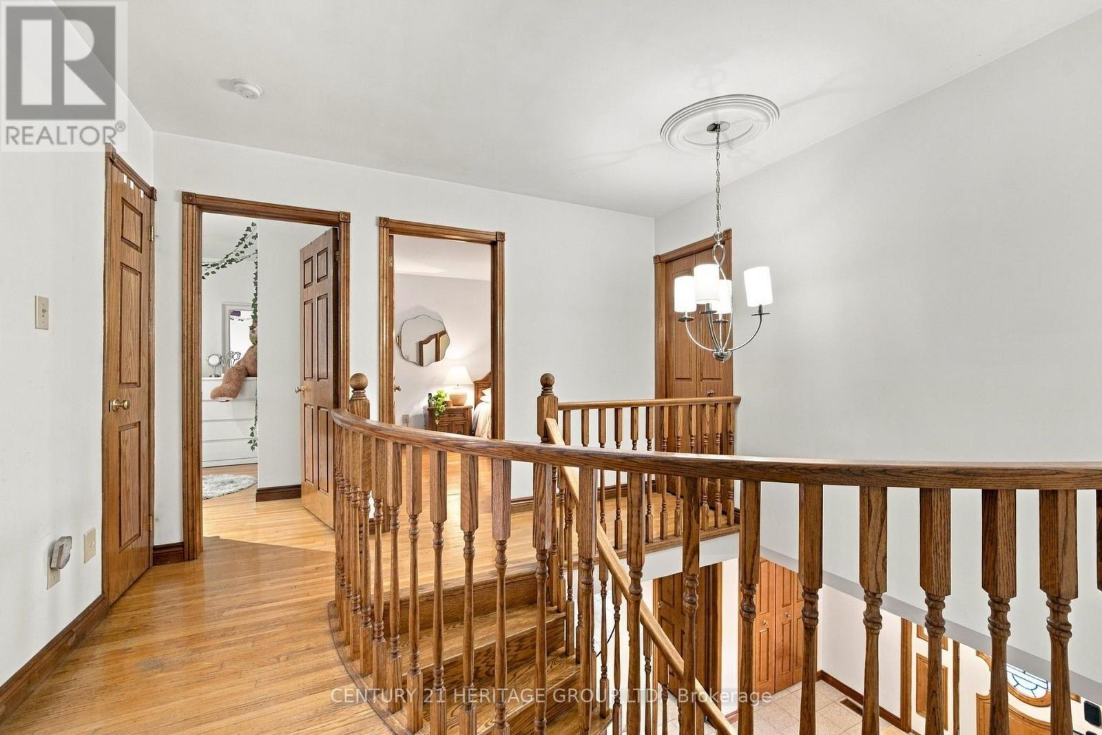 144 Lovers Lane, Hamilton, Ontario  L9G 1G8 - Photo 25 - X13869114