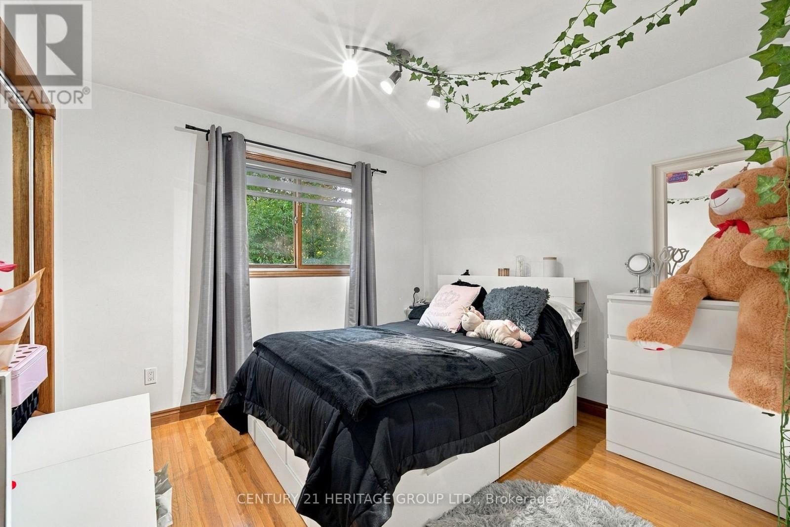 144 Lovers Lane, Hamilton, Ontario  L9G 1G8 - Photo 34 - X13869114