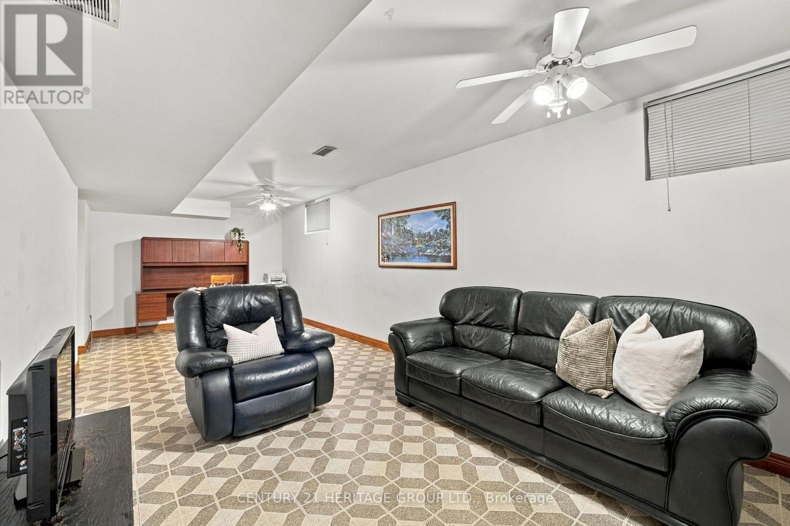 144 Lovers Lane, Hamilton, Ontario  L9G 1G8 - Photo 36 - X13869114