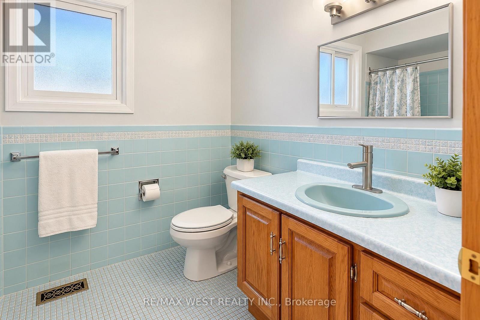 34 Glen Castle Drive, Hamilton, Ontario  L8G 2Z4 - Photo 10 - X13869148