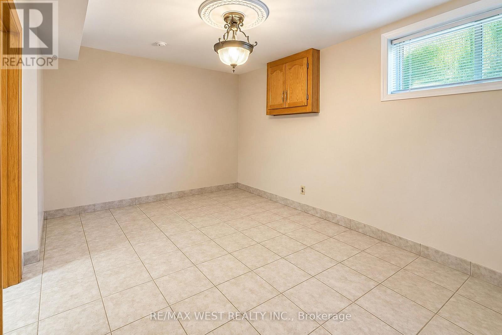 34 Glen Castle Drive, Hamilton, Ontario  L8G 2Z4 - Photo 18 - X13869148