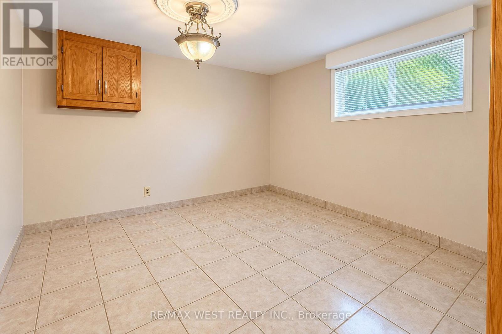 34 Glen Castle Drive, Hamilton, Ontario  L8G 2Z4 - Photo 19 - X13869148
