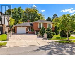 34 GLEN CASTLE DRIVE, Hamilton, Ontario