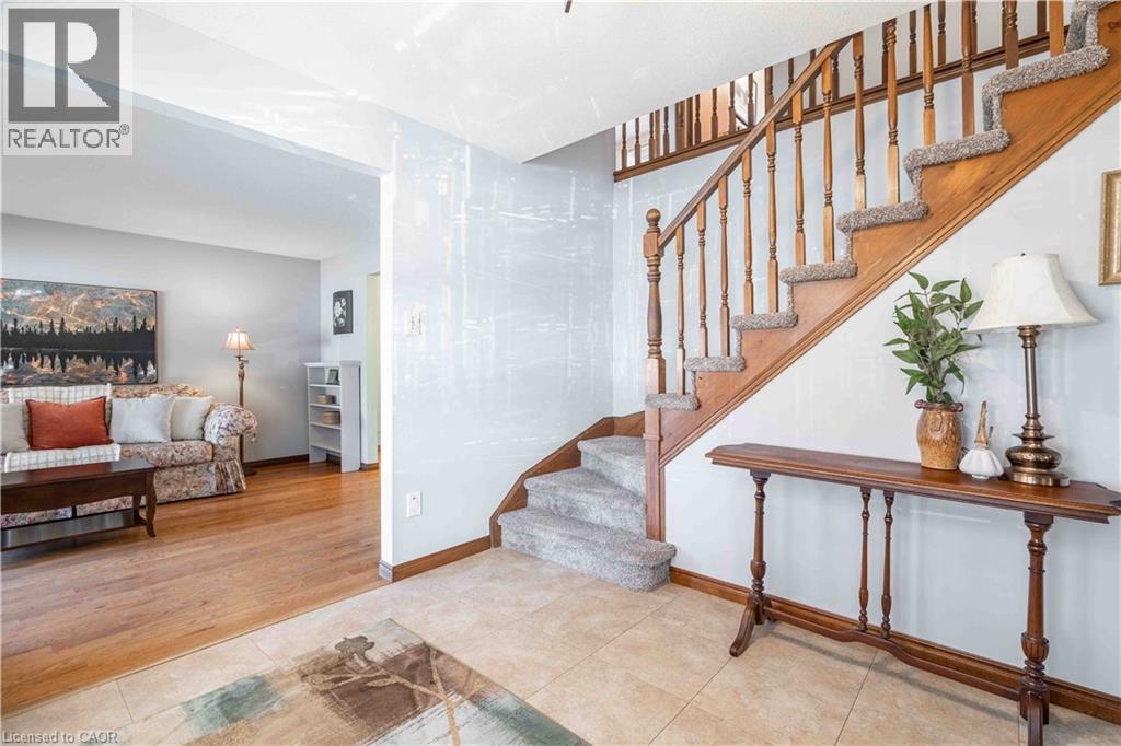 15 Clare Innis Court, Caledonia, Ontario  N3W 1G5 - Photo 5 - 40869186