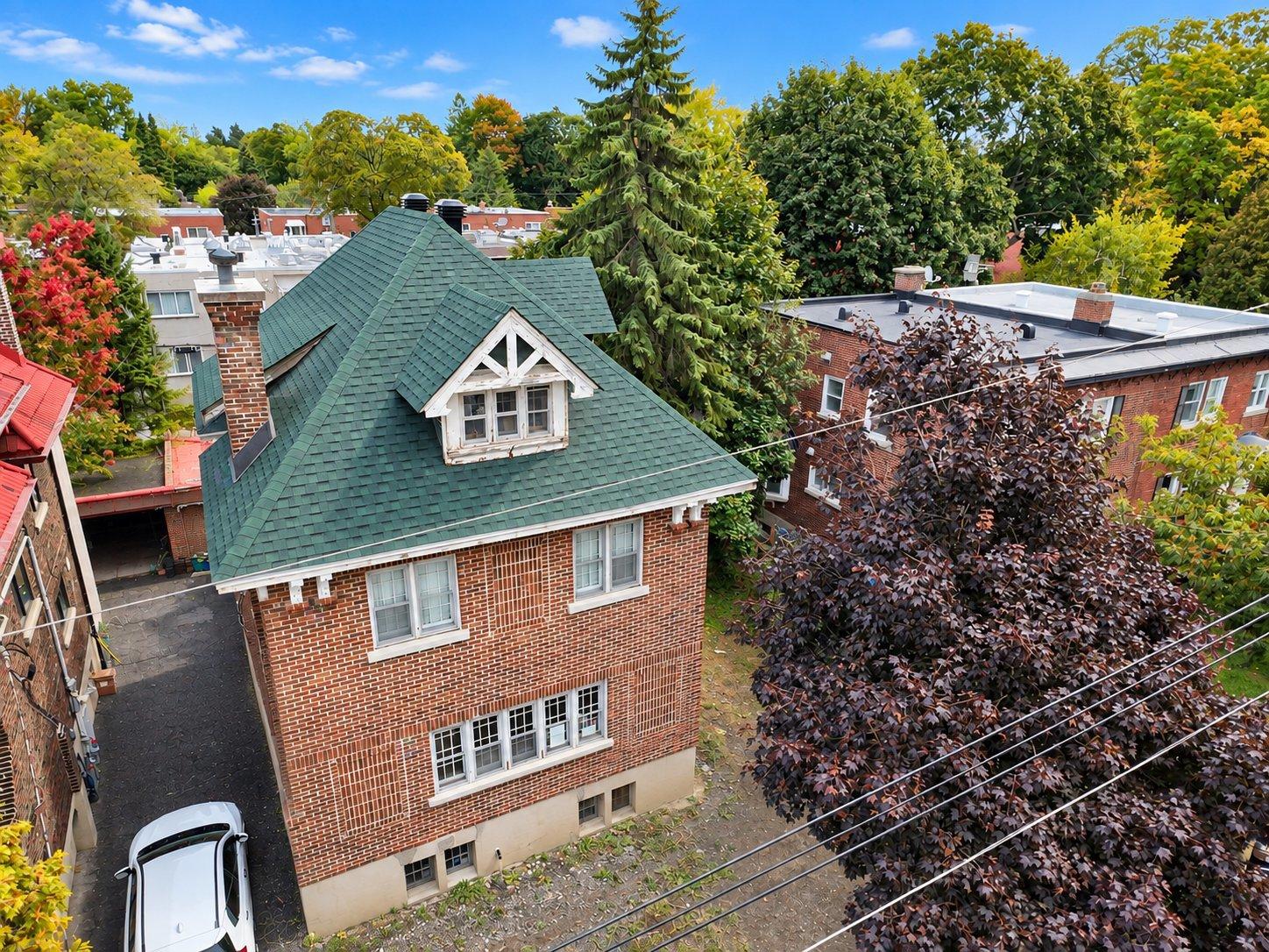 353 Av. Brock N. Montréal-Ouest Quebec Canada H4X2G4 2