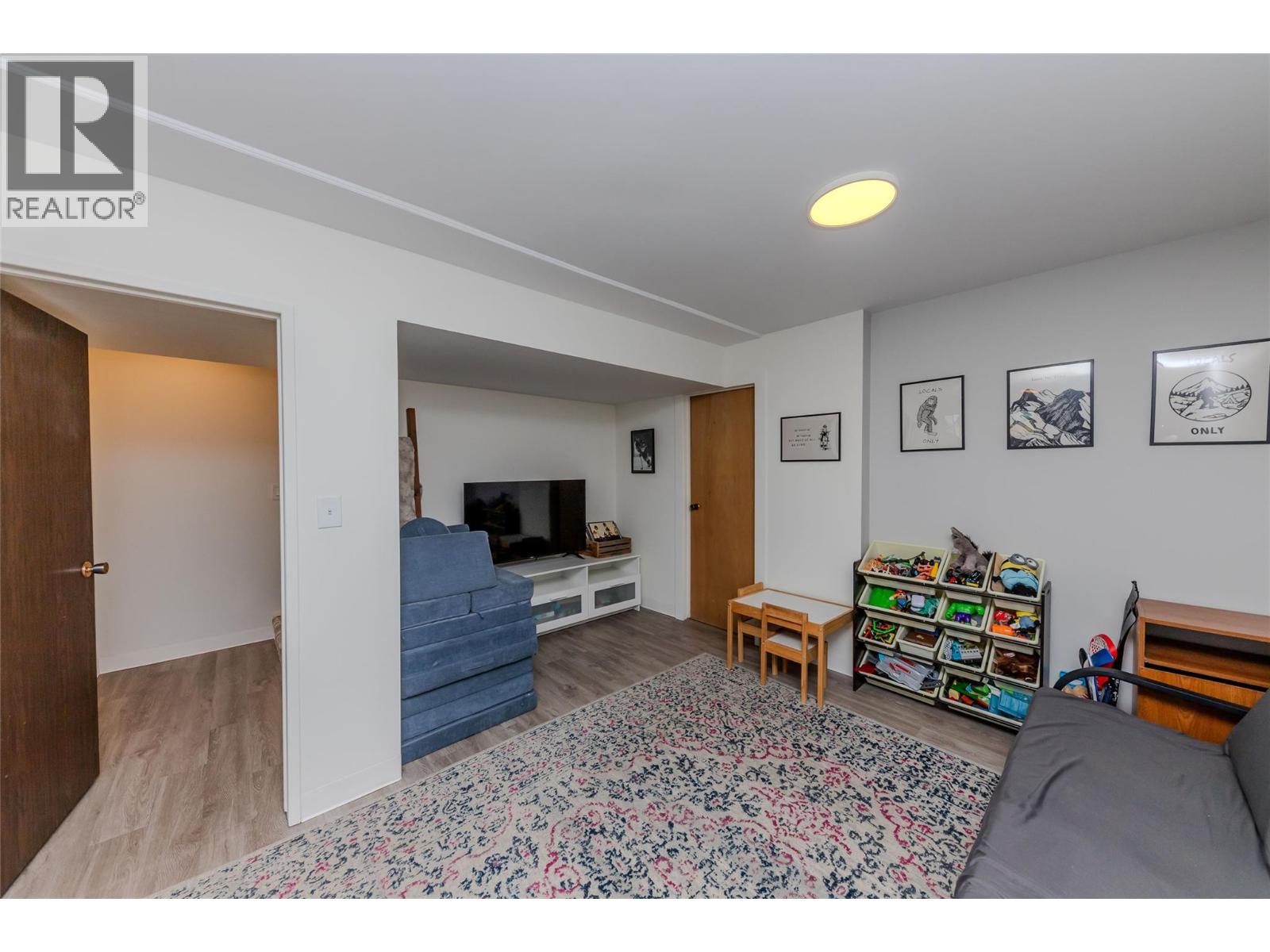 891 Gleneagles Drive