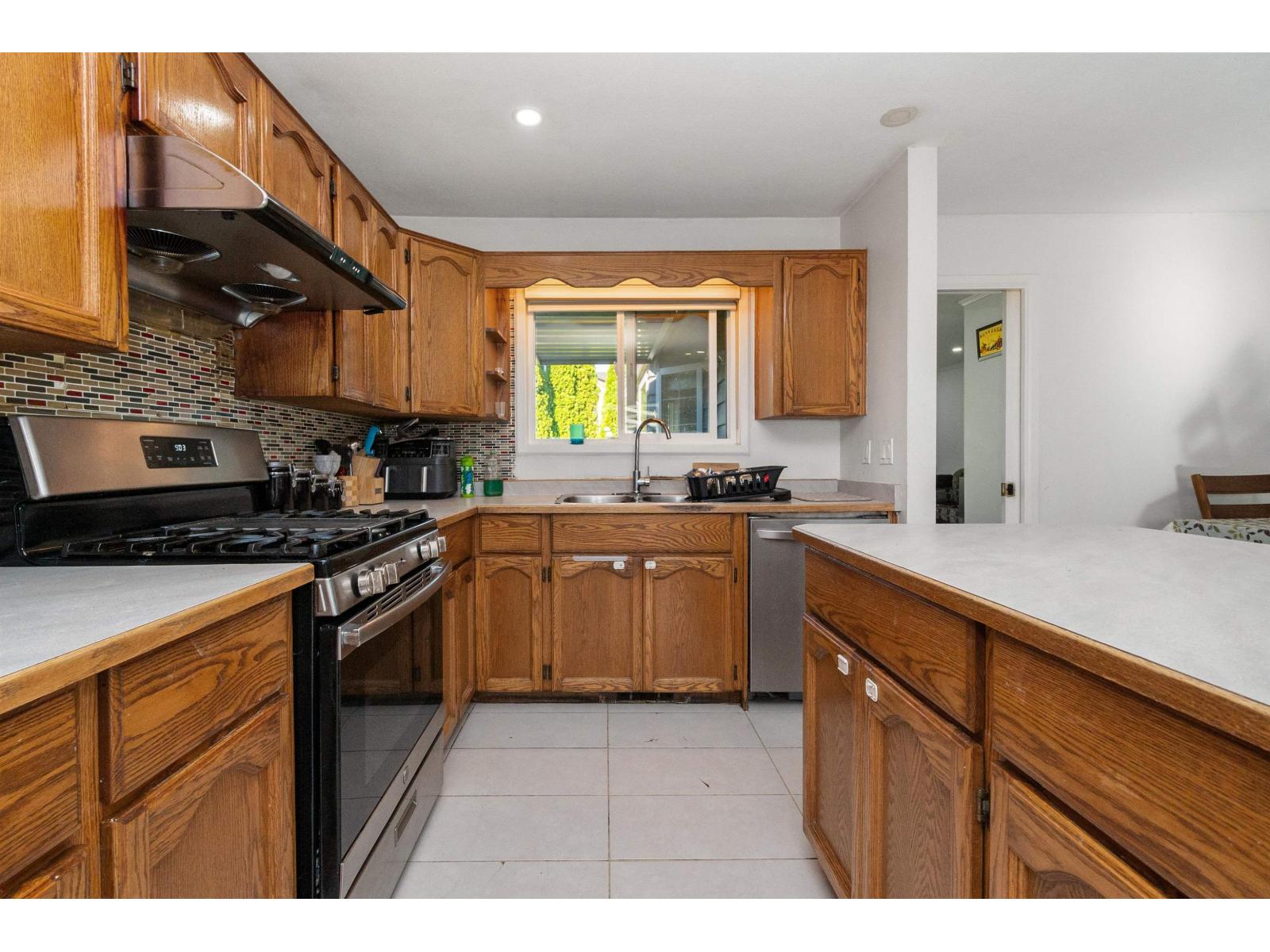 3752 Harwood Crescent, Abbotsford, British Columbia  V2S 7A6 - Photo 10 - R3171817
