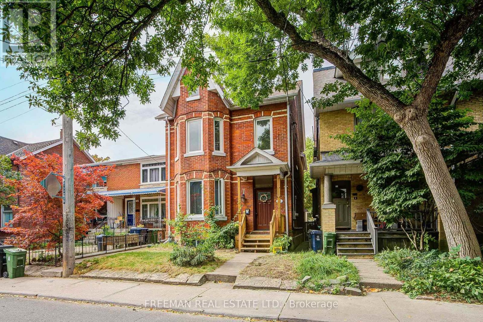 756 Euclid Avenue, Toronto, Ontario  M6G 2V2 - Photo 2 - C13869294