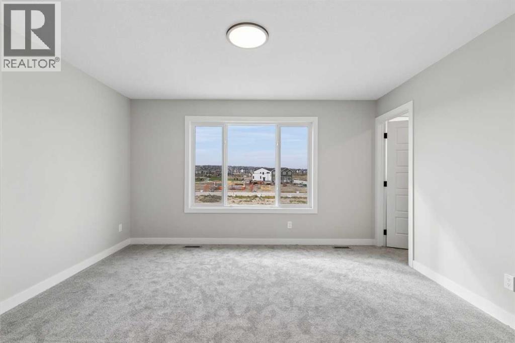79 Lewiston Park NE