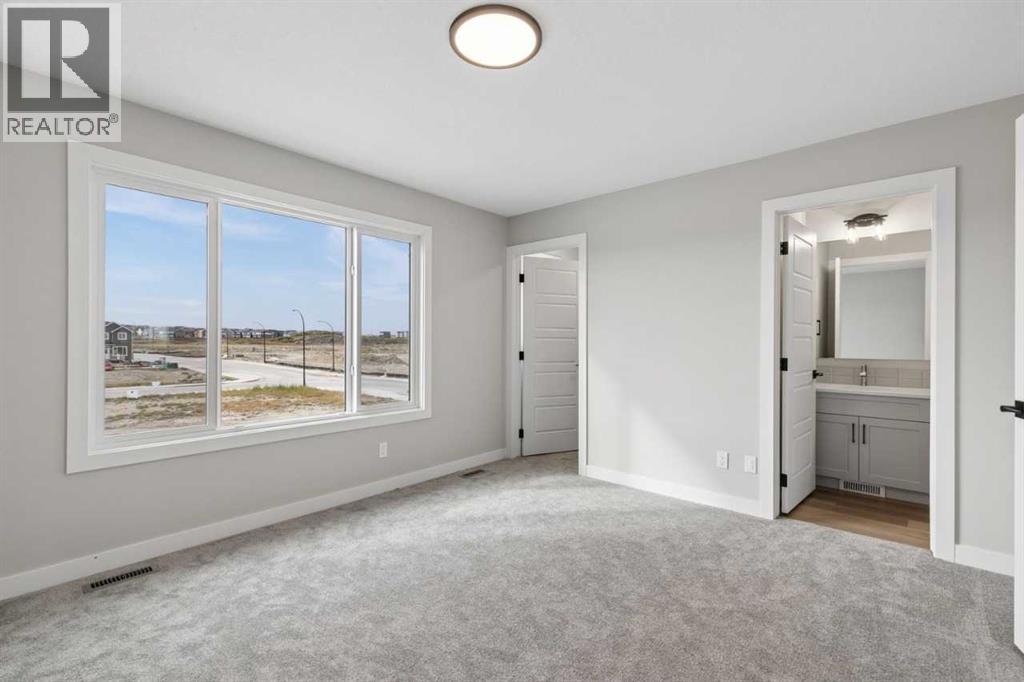 79 Lewiston Park NE