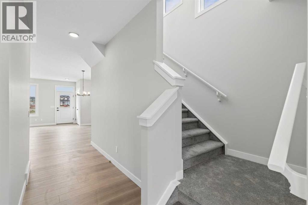 79 Lewiston Park NE