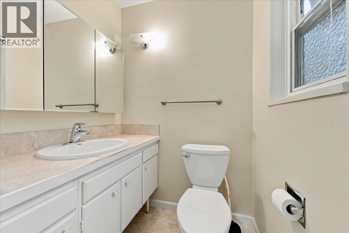 4295 Nottingham Road, North Vancouver, British Columbia  V7K 2N3 - Photo 16 - R3173009
