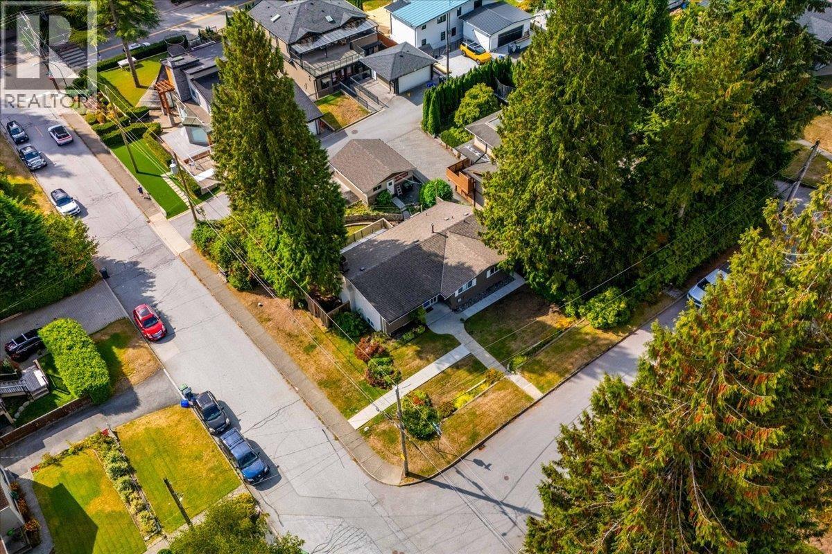 4295 Nottingham Road, North Vancouver, British Columbia  V7K 2N3 - Photo 36 - R3173009