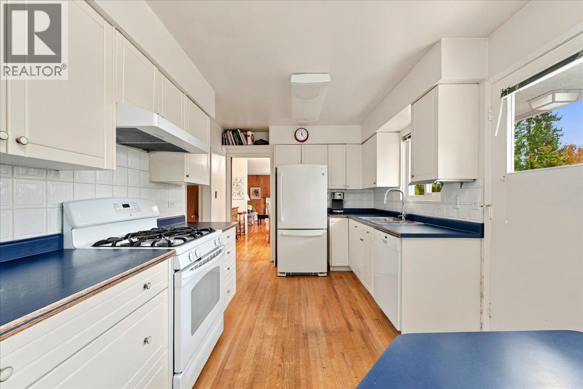 4295 Nottingham Road, North Vancouver, British Columbia  V7K 2N3 - Photo 8 - R3173009