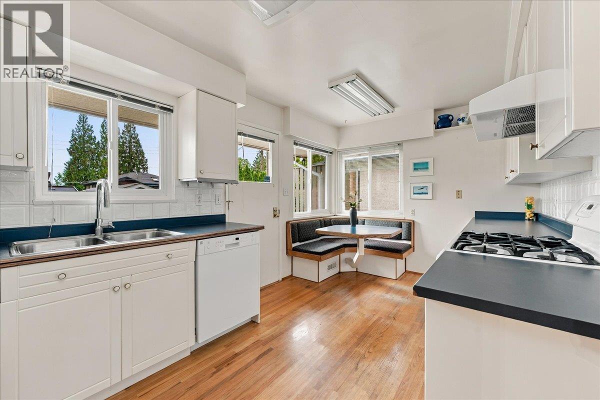 4295 Nottingham Road, North Vancouver, British Columbia  V7K 2N3 - Photo 9 - R3173009