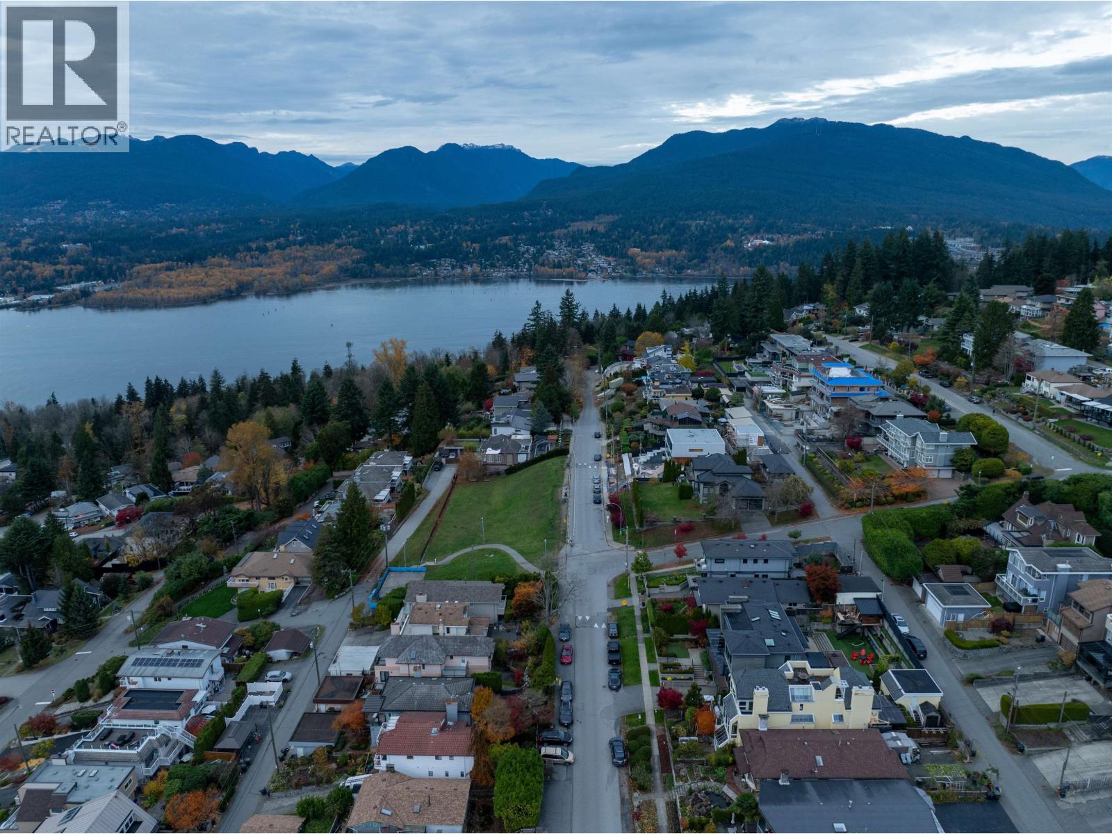 34 N Hythe Avenue, Burnaby, British Columbia  V5B 1G4 - Photo 23 - R3173031