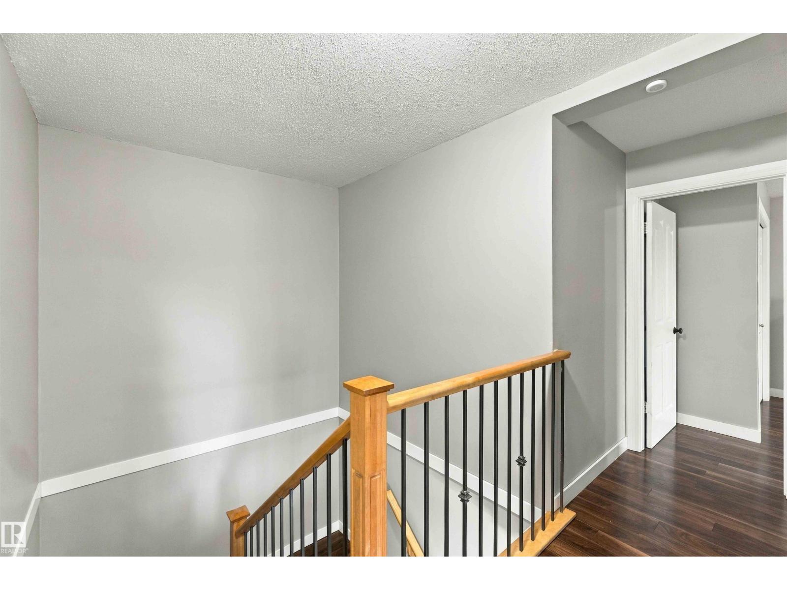 132 LONDONDERRY SQUARE SQ NW