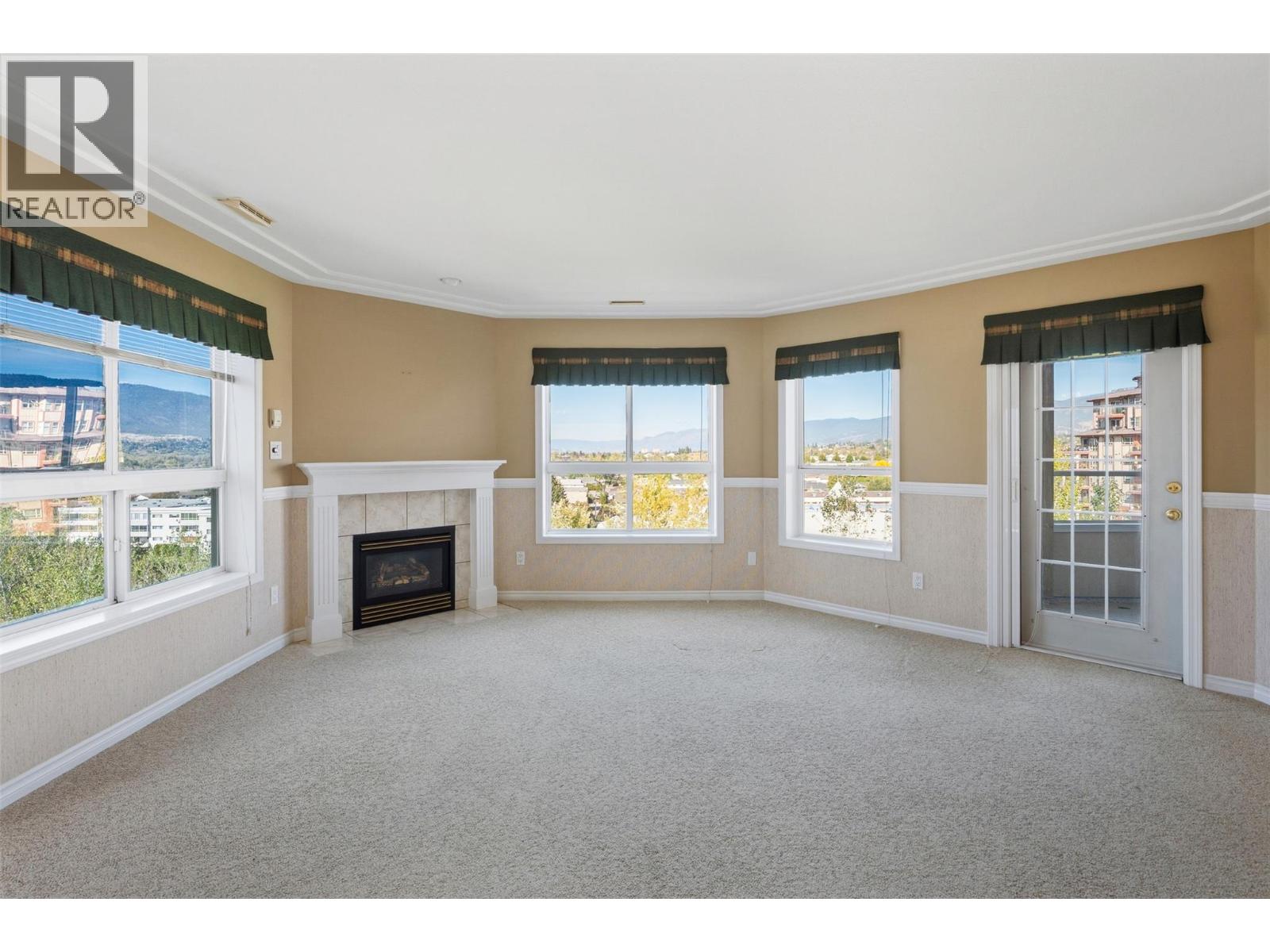 2255 Atkinson Street Unit# 807, Penticton, British Columbia  V2A 8R7 - Photo 3 - 10402916