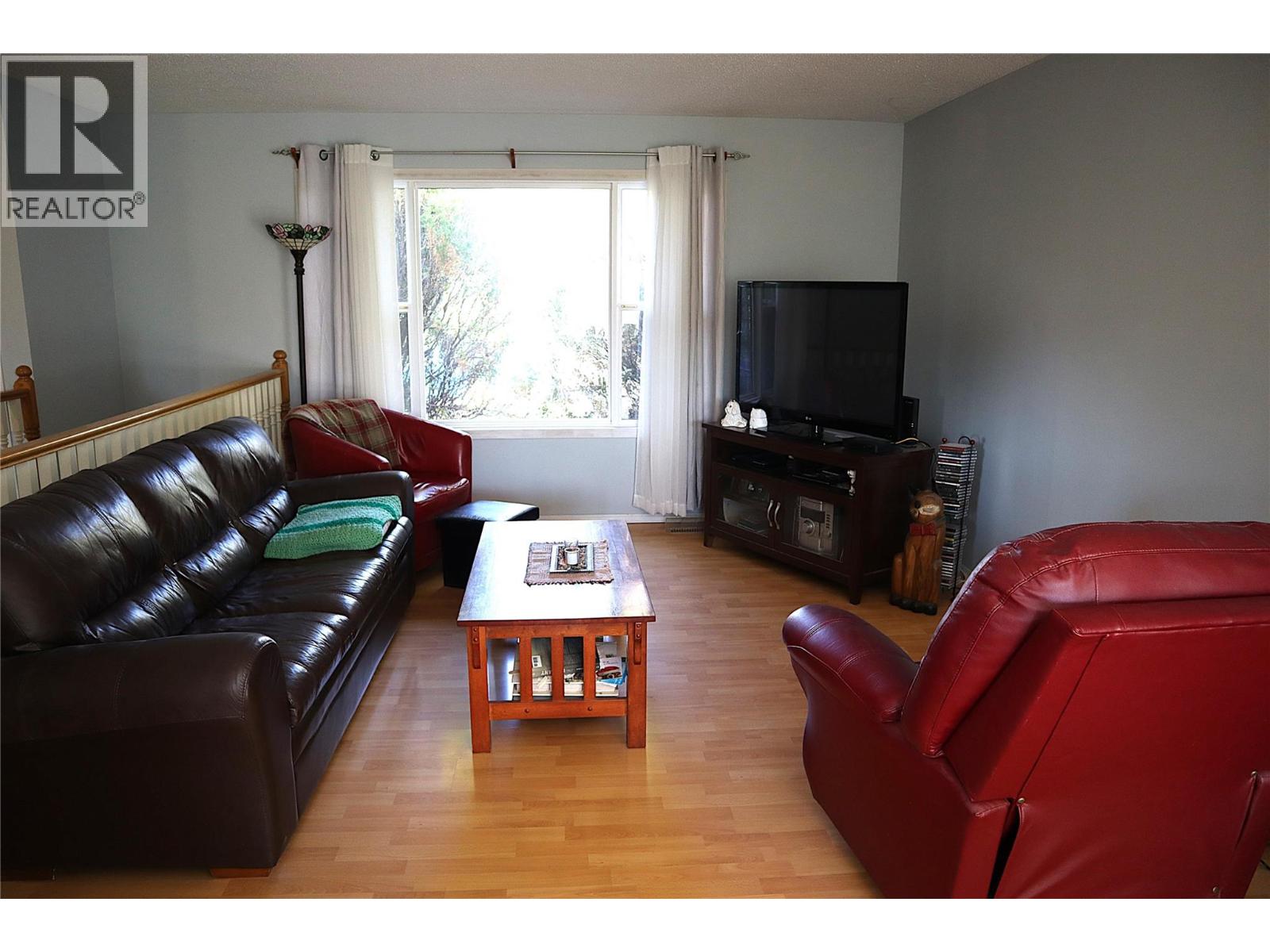 1233 Hook Drive