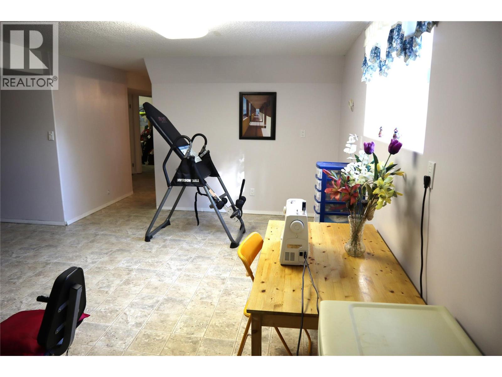 1233 Hook Drive
