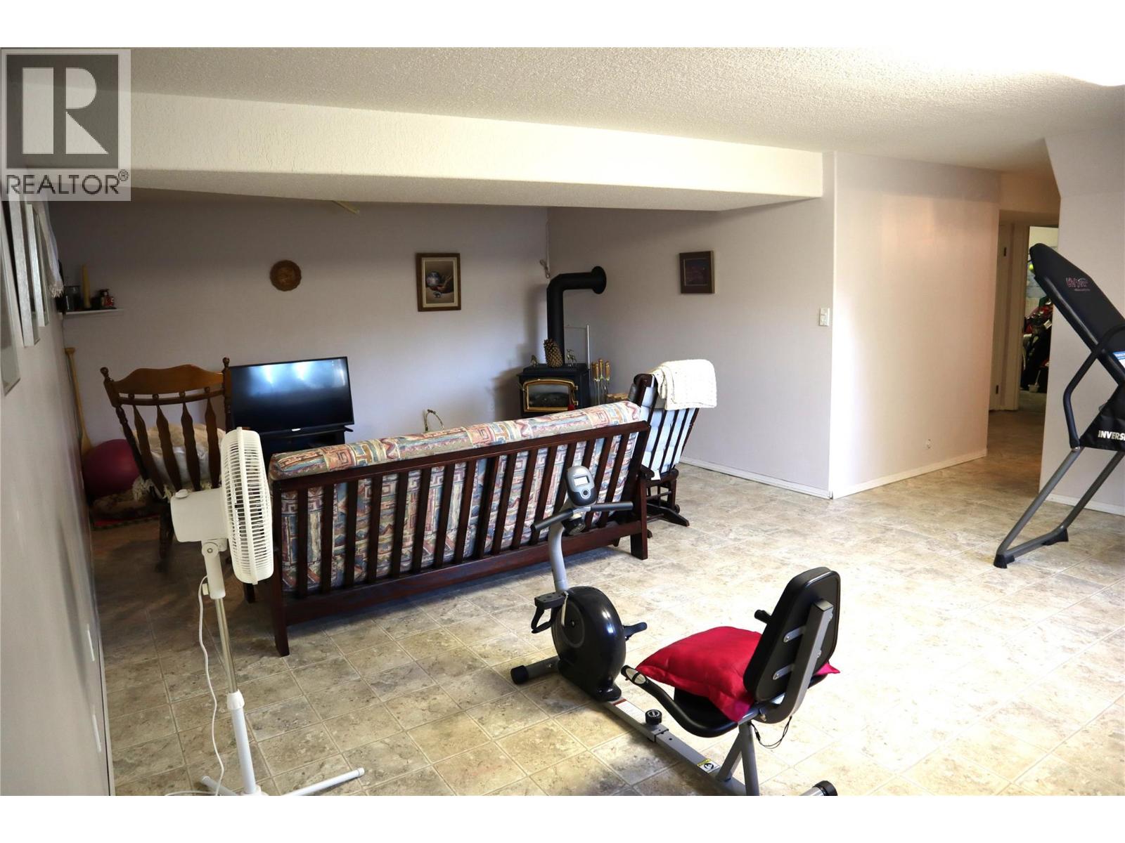 1233 Hook Drive