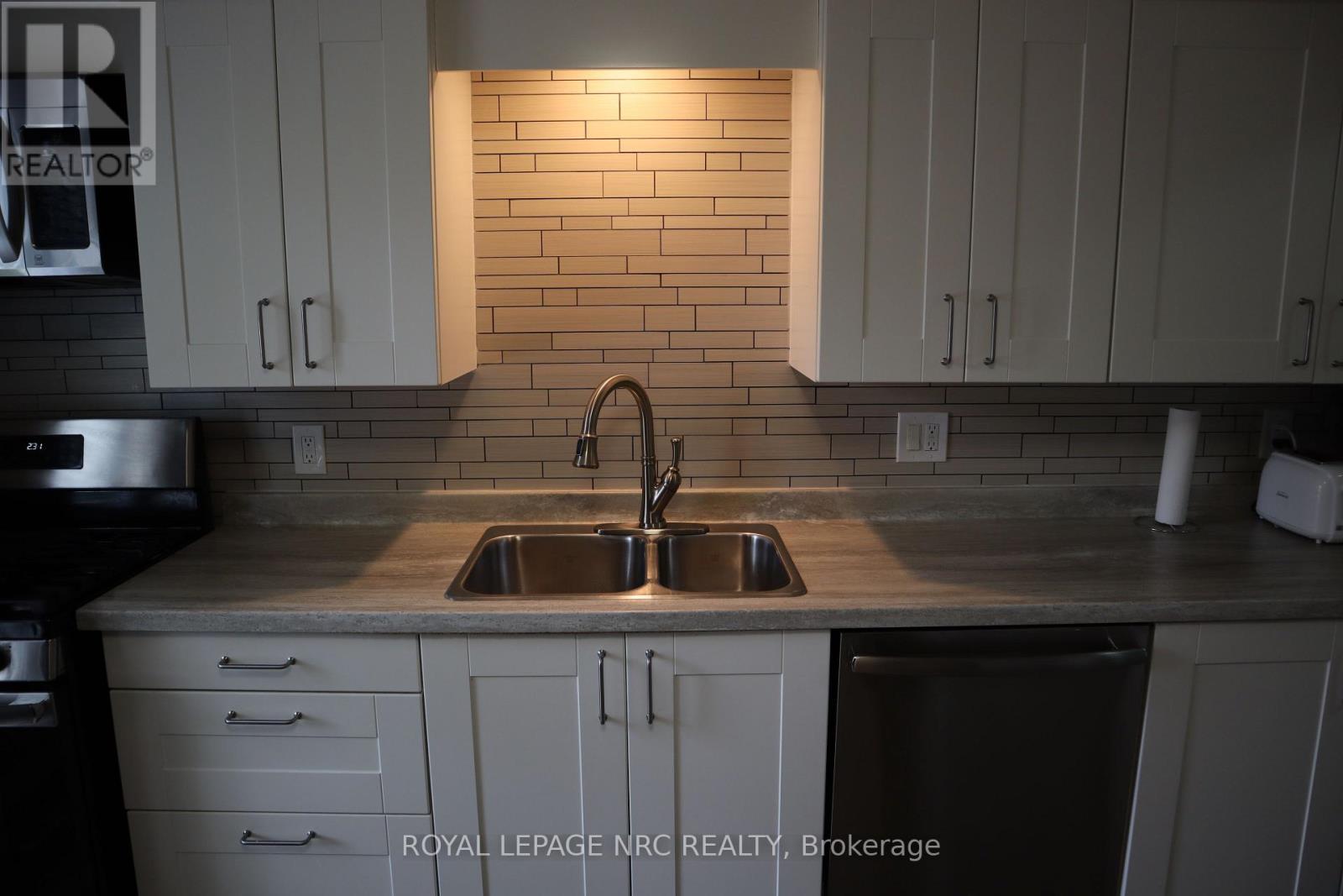 5020 Mcrae Street, Niagara Falls, Ontario  L2E 1P3 - Photo 16 - X13869272