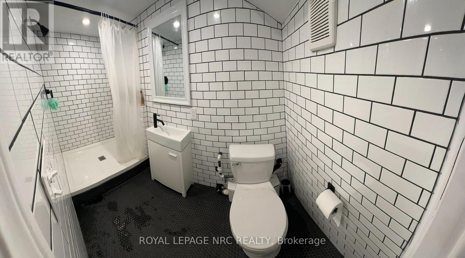 5020 Mcrae Street, Niagara Falls, Ontario  L2E 1P3 - Photo 29 - X13869272