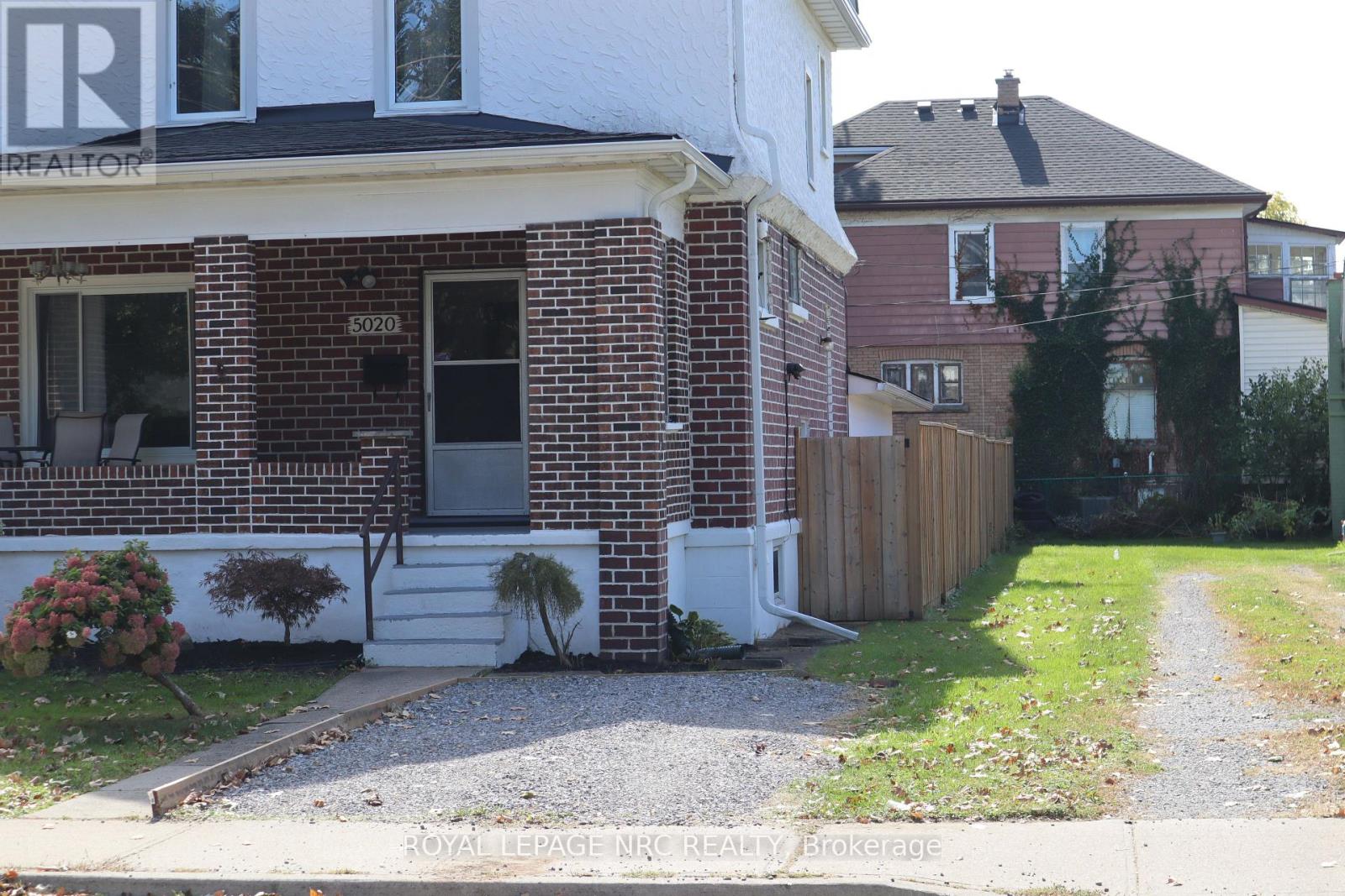 5020 Mcrae Street, Niagara Falls, Ontario  L2E 1P3 - Photo 3 - X13869272