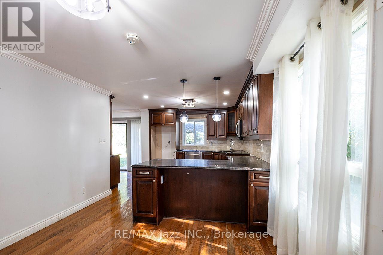 930 White Ash Drive, Whitby, Ontario  L1N 7S8 - Photo 12 - E13863066