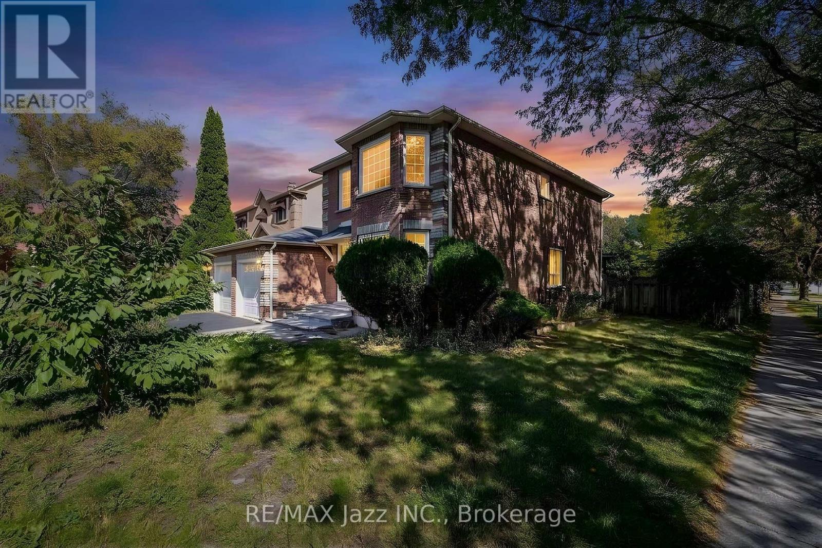 930 WHITE ASH DRIVE, Whitby, Ontario