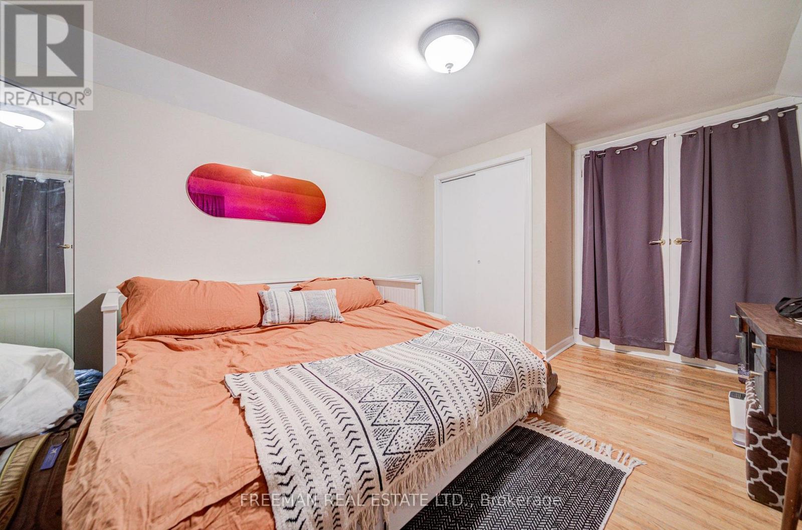 756 Euclid Avenue, Toronto, Ontario  M6G 2V2 - Photo 10 - C13869294
