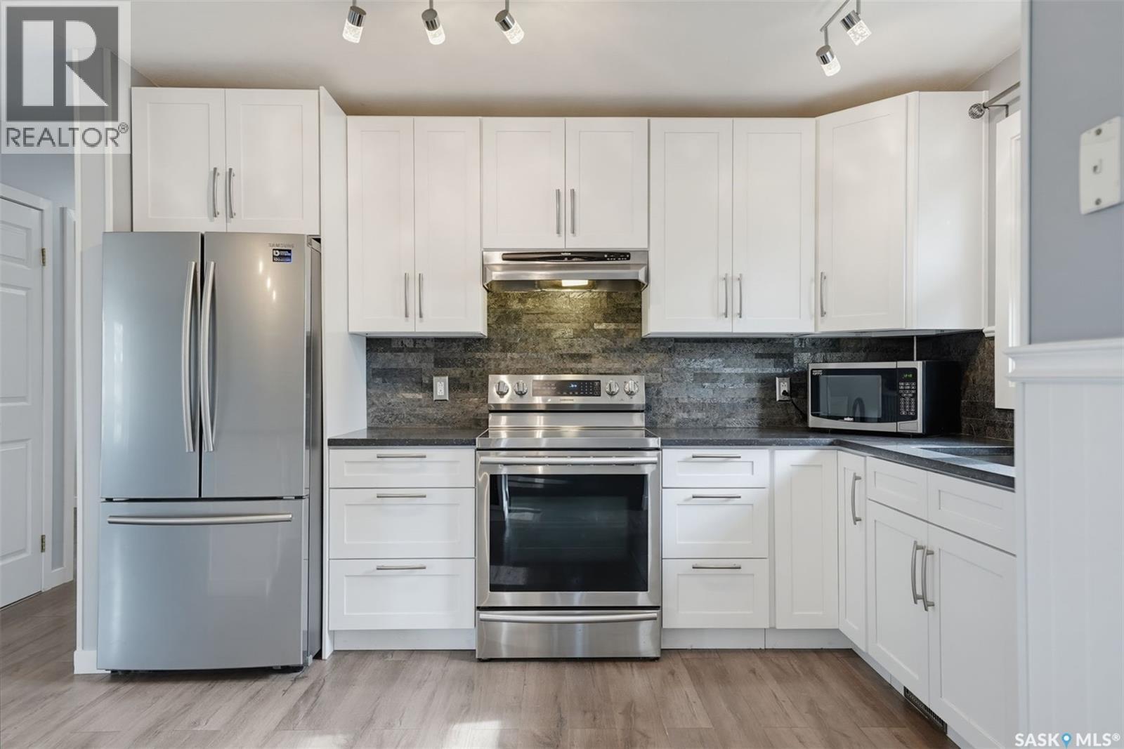 147 Candle Crescent, Saskatoon, Saskatchewan  S7K 5A1 - Photo 6 - SK050419