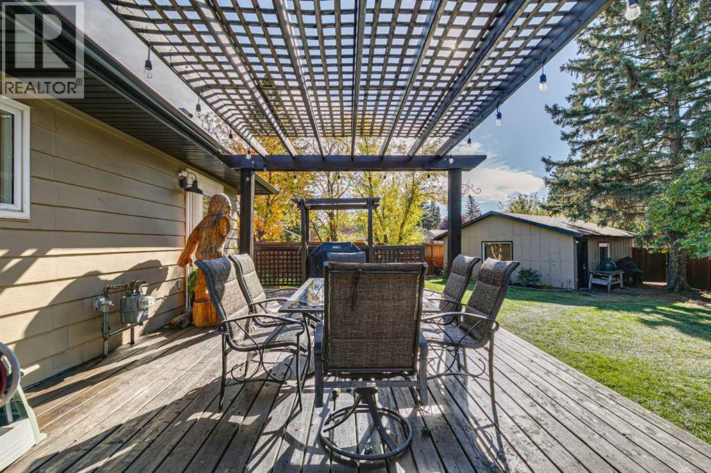 43 Lake Sundance Place SE