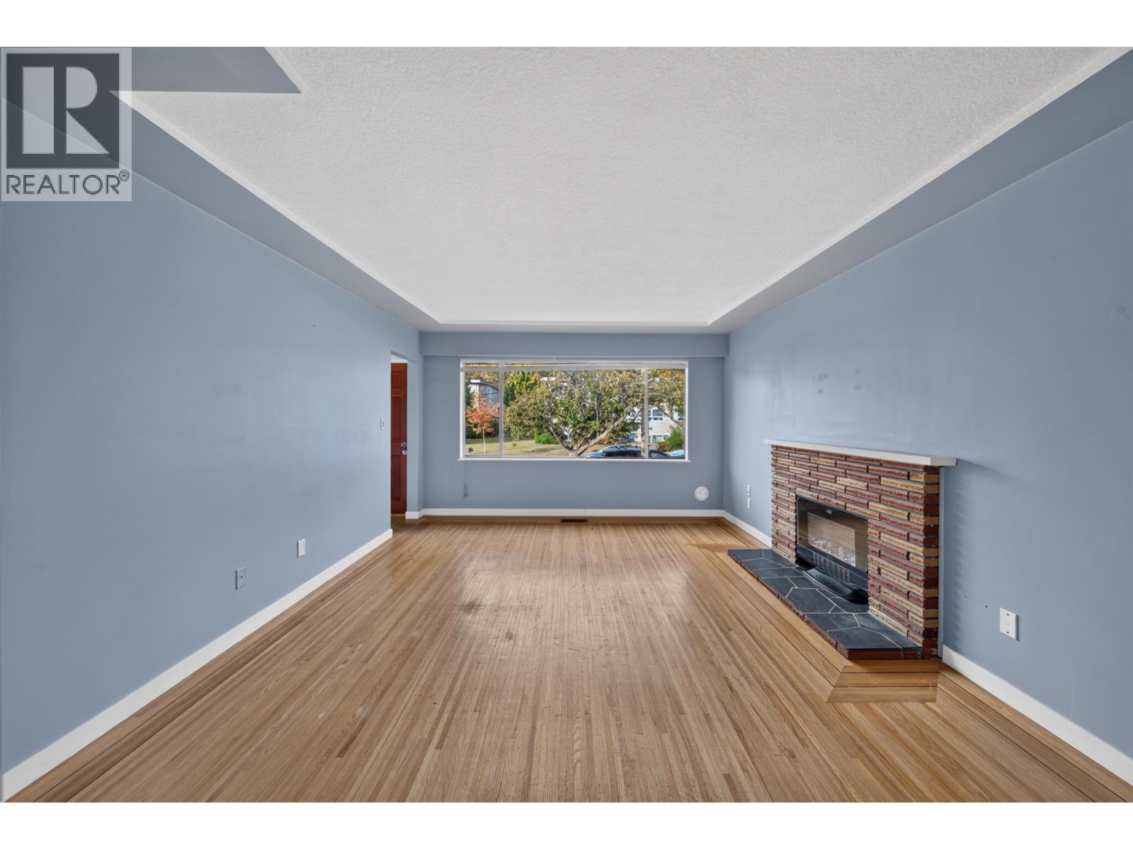 5882 Berkeley Street, Vancouver, British Columbia  V5R 3H2 - Photo 7 - R3172216