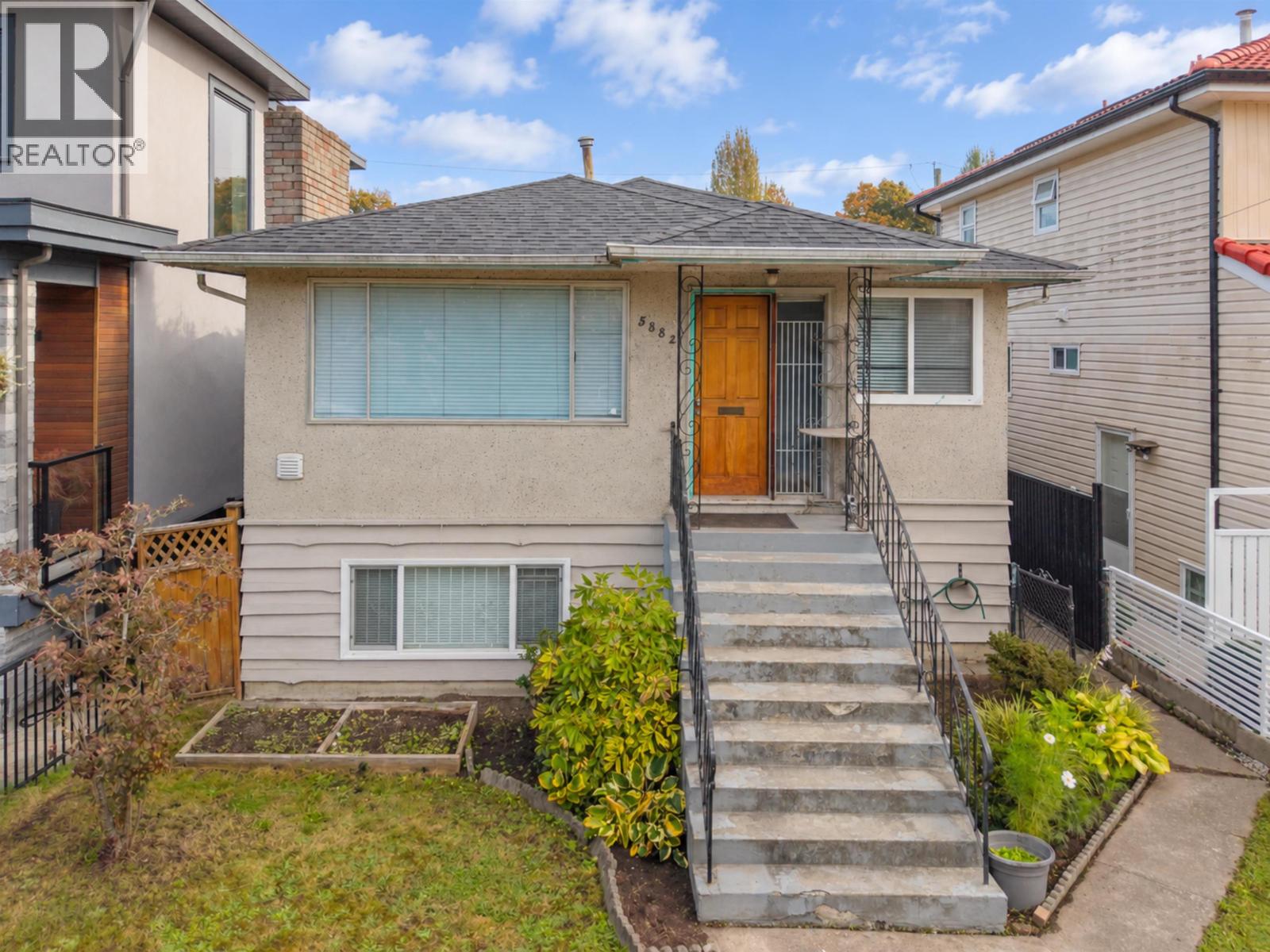 5882 Berkeley Street, Vancouver, British Columbia  V5R 3H2 - Photo 5 - R3172216