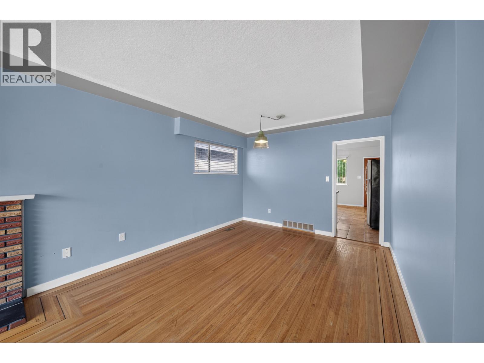 5882 Berkeley Street, Vancouver, British Columbia  V5R 3H2 - Photo 9 - R3172216