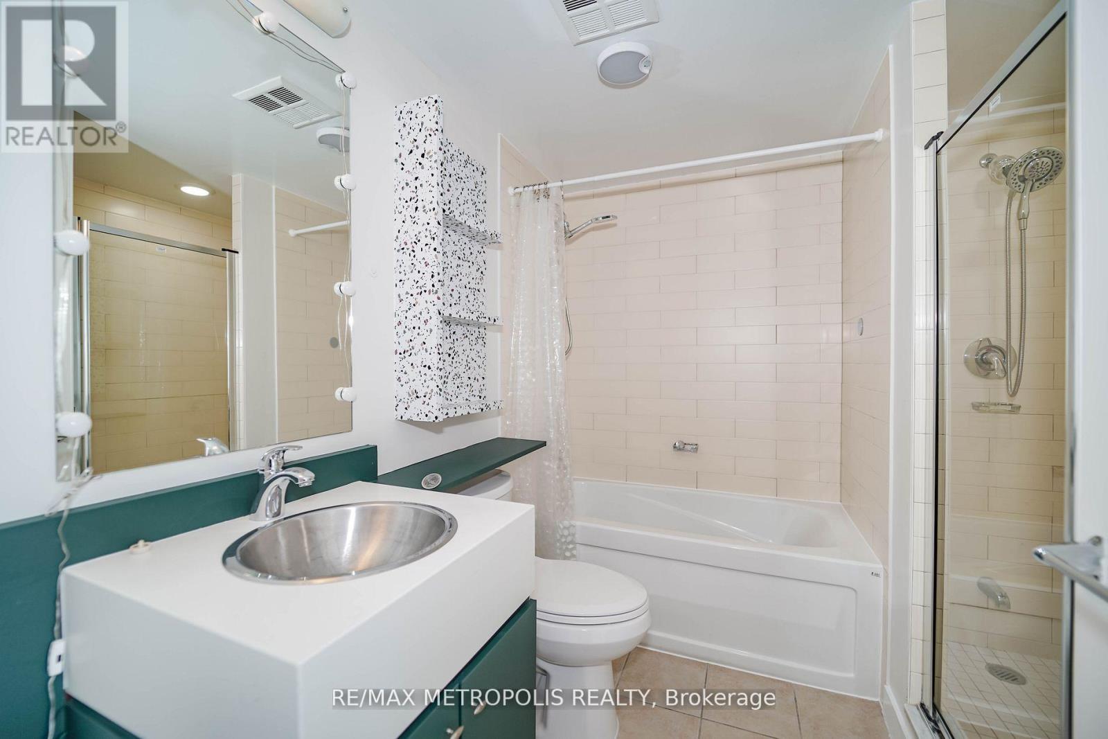 2503 - 5 Mariner Terrace, Toronto, Ontario  M5V 3V6 - Photo 11 - C13869344