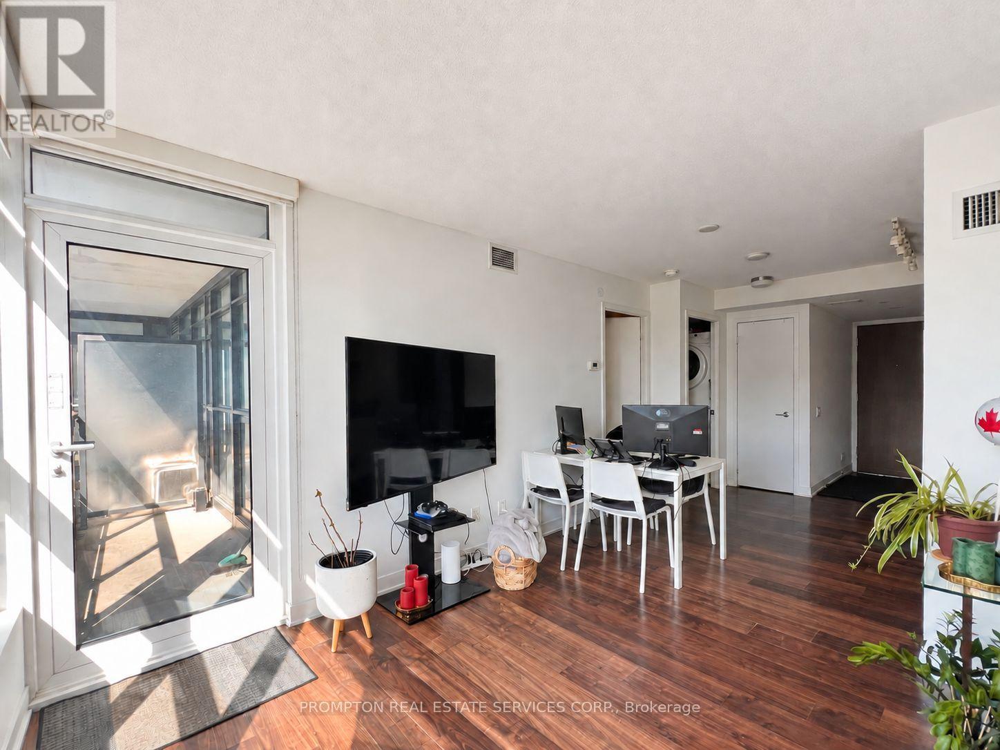 1615 - 80 Queens Wharf Road, Toronto, Ontario  M5V 0J3 - Photo 12 - C13869426