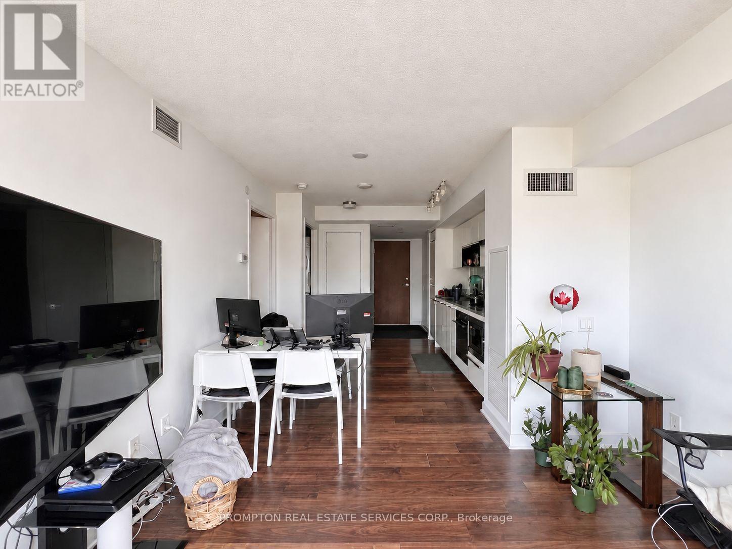 1615 - 80 Queens Wharf Road, Toronto, Ontario  M5V 0J3 - Photo 13 - C13869426