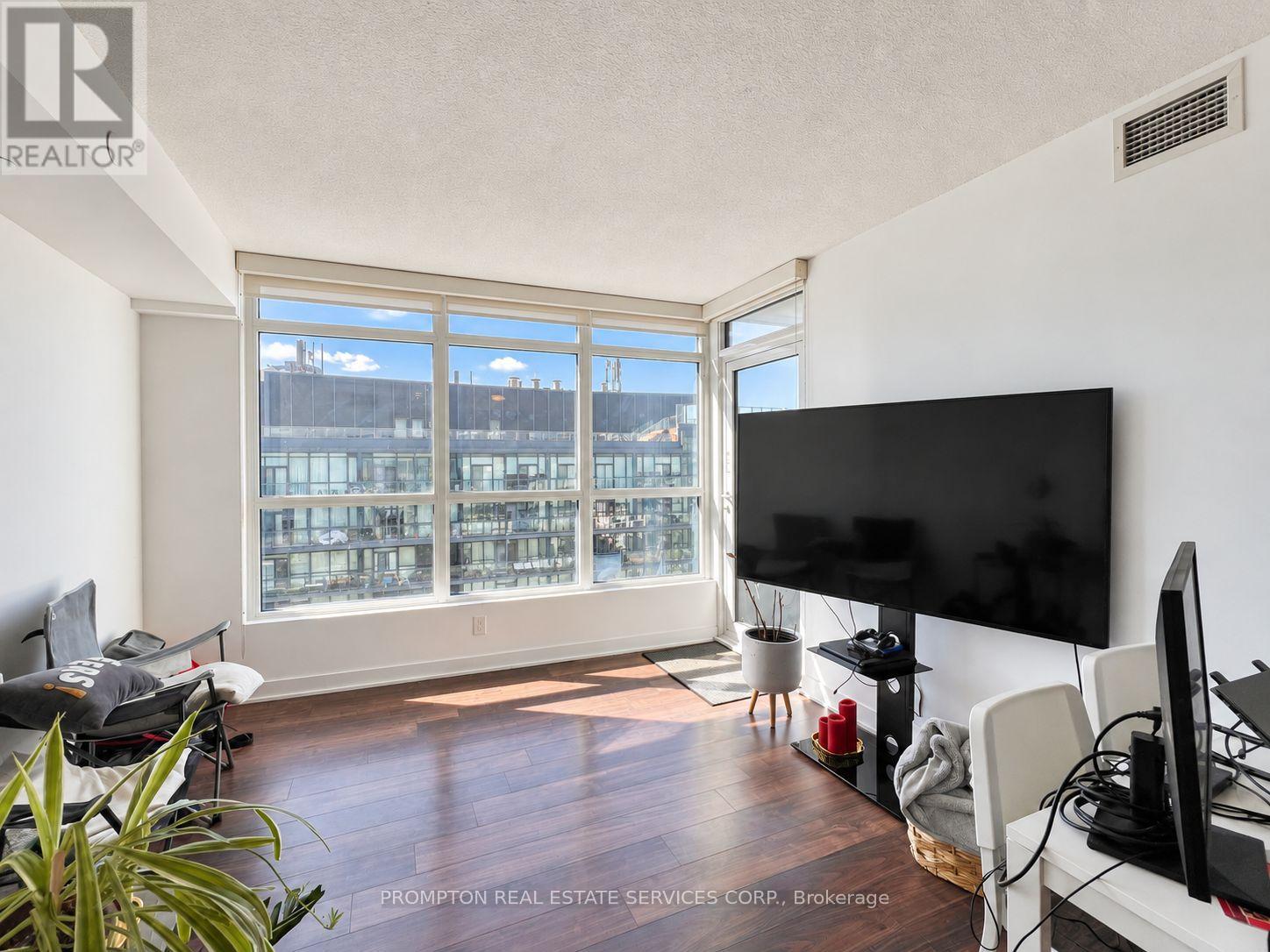 1615 - 80 Queens Wharf Road, Toronto, Ontario  M5V 0J3 - Photo 5 - C13869426