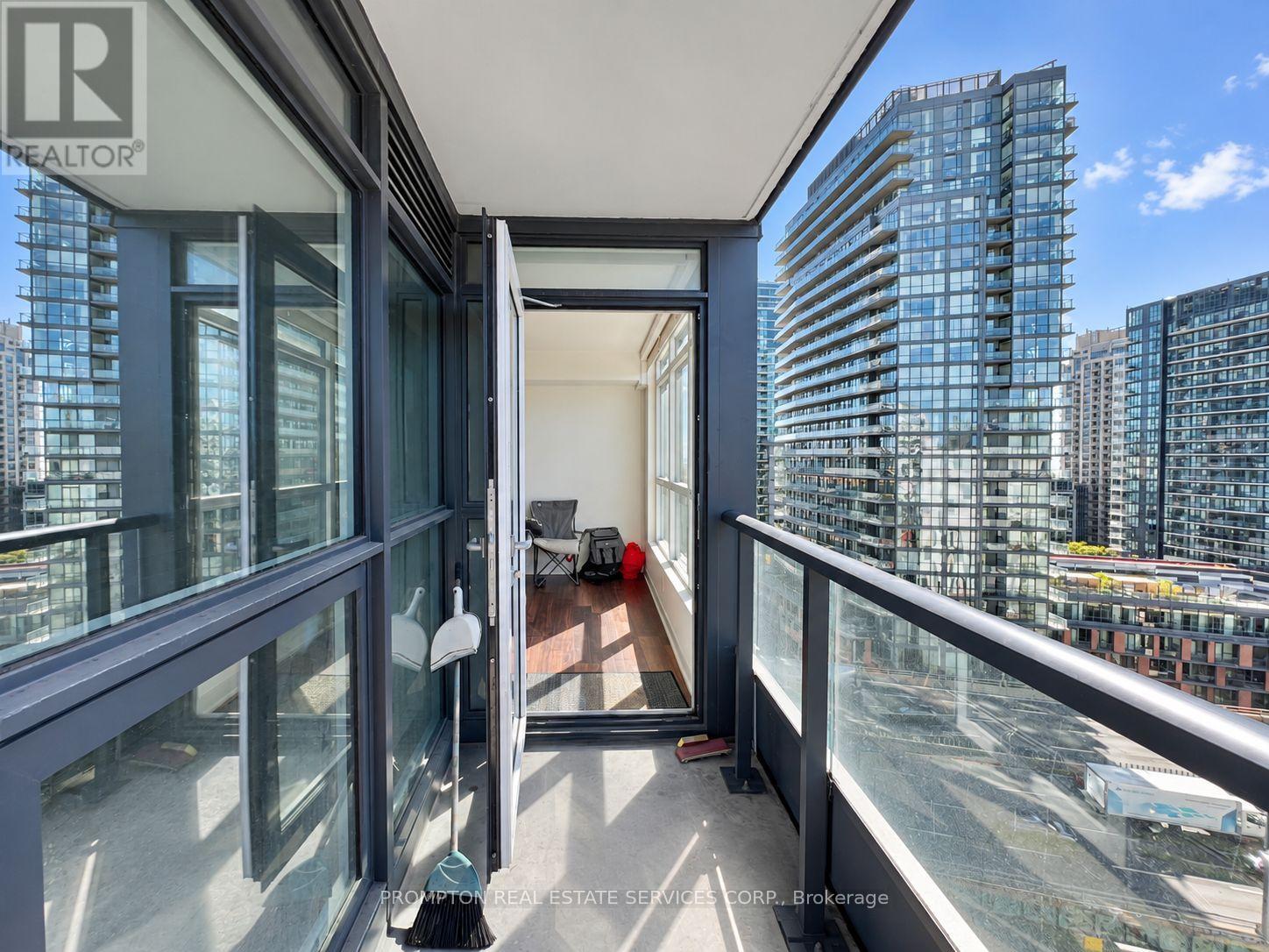 1615 - 80 Queens Wharf Road, Toronto, Ontario  M5V 0J3 - Photo 9 - C13869426