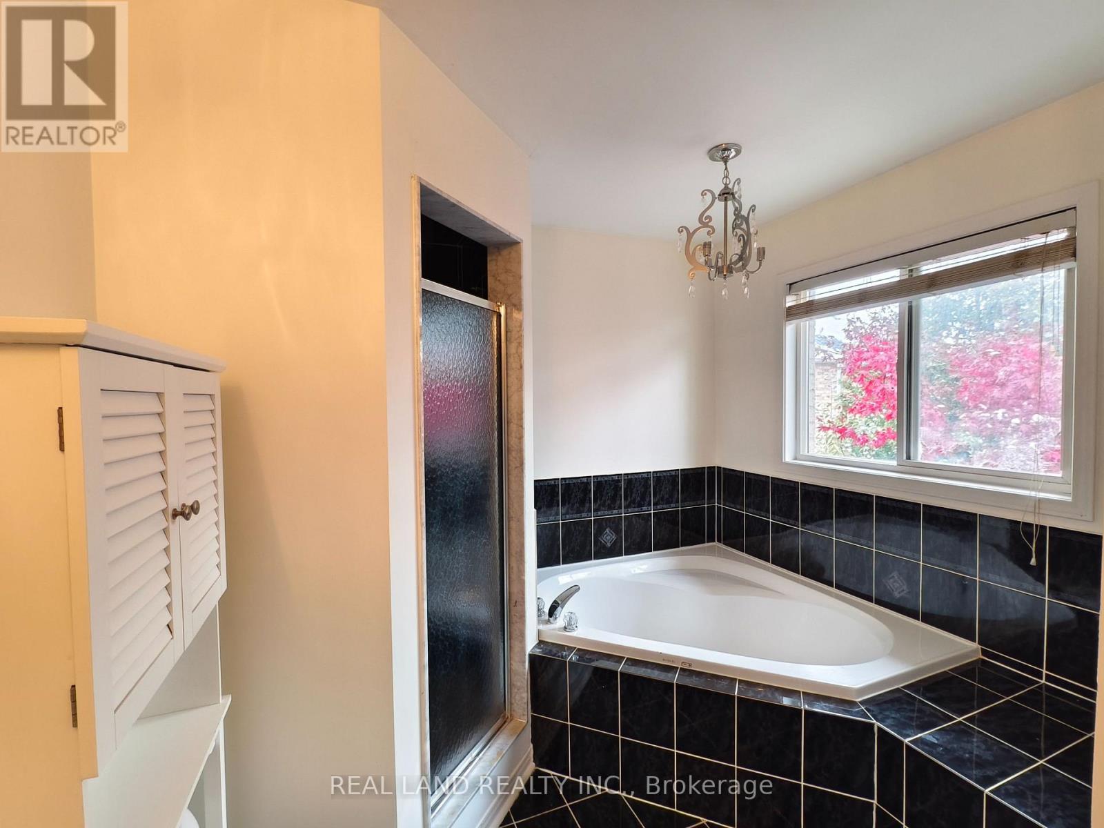 68 Waterton Crescent, Richmond Hill, Ontario  L4B 4L2 - Photo 16 - N13869392